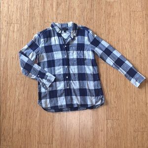 J Crew popover shirt Size 4. Lightly loved💕
